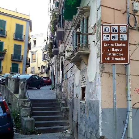 펜션 Modern In Napoli, Near Historical Centre *