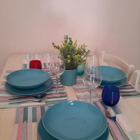 Modern In Napoli, Near Historical Centre 펜션
